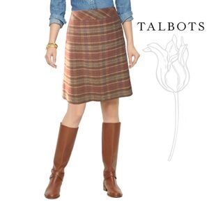 Talbots Knee Length Skirt Size 2 Petite 
Wool Blend plaid
